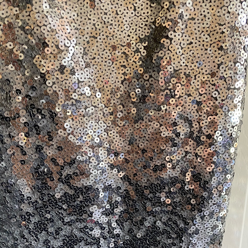 Guess Tank Top - Picture 2 of 4